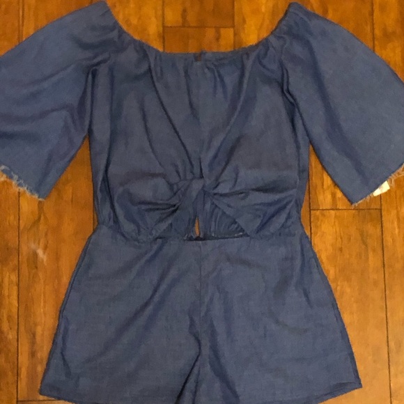 Zara Pants & Jumpsuits Zara Denim Chambray Twist Open Front Short